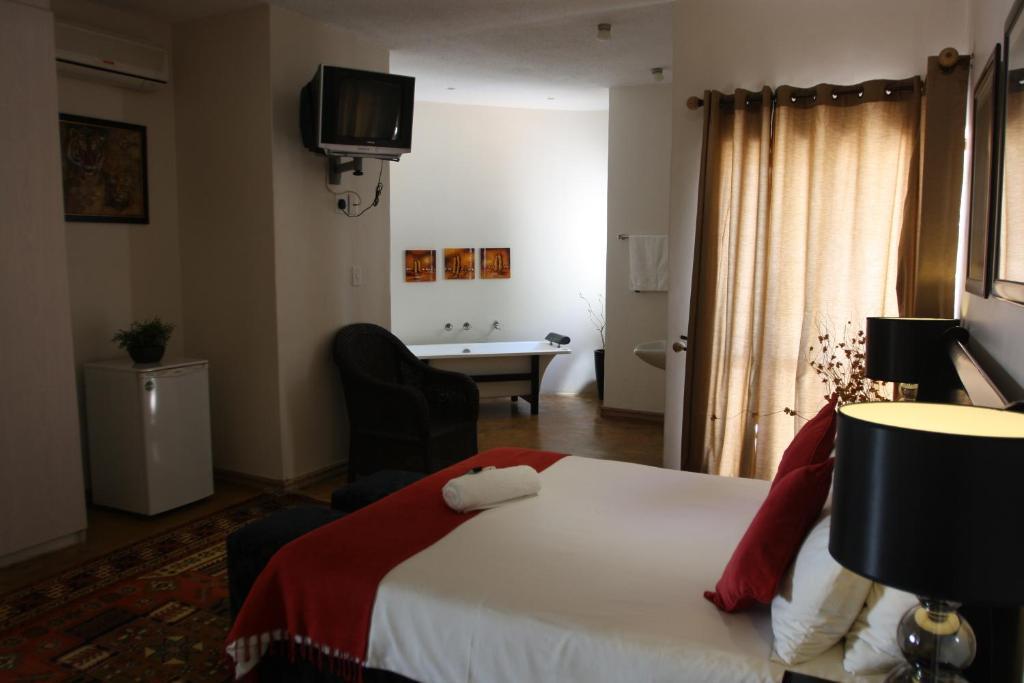 Khayalami Hotel - Mbombela Bagian luar foto