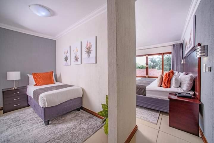 Khayalami Hotel - Mbombela Bagian luar foto