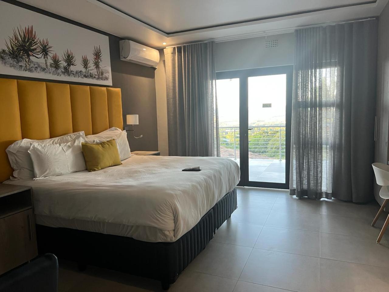 Khayalami Hotel - Mbombela Bagian luar foto