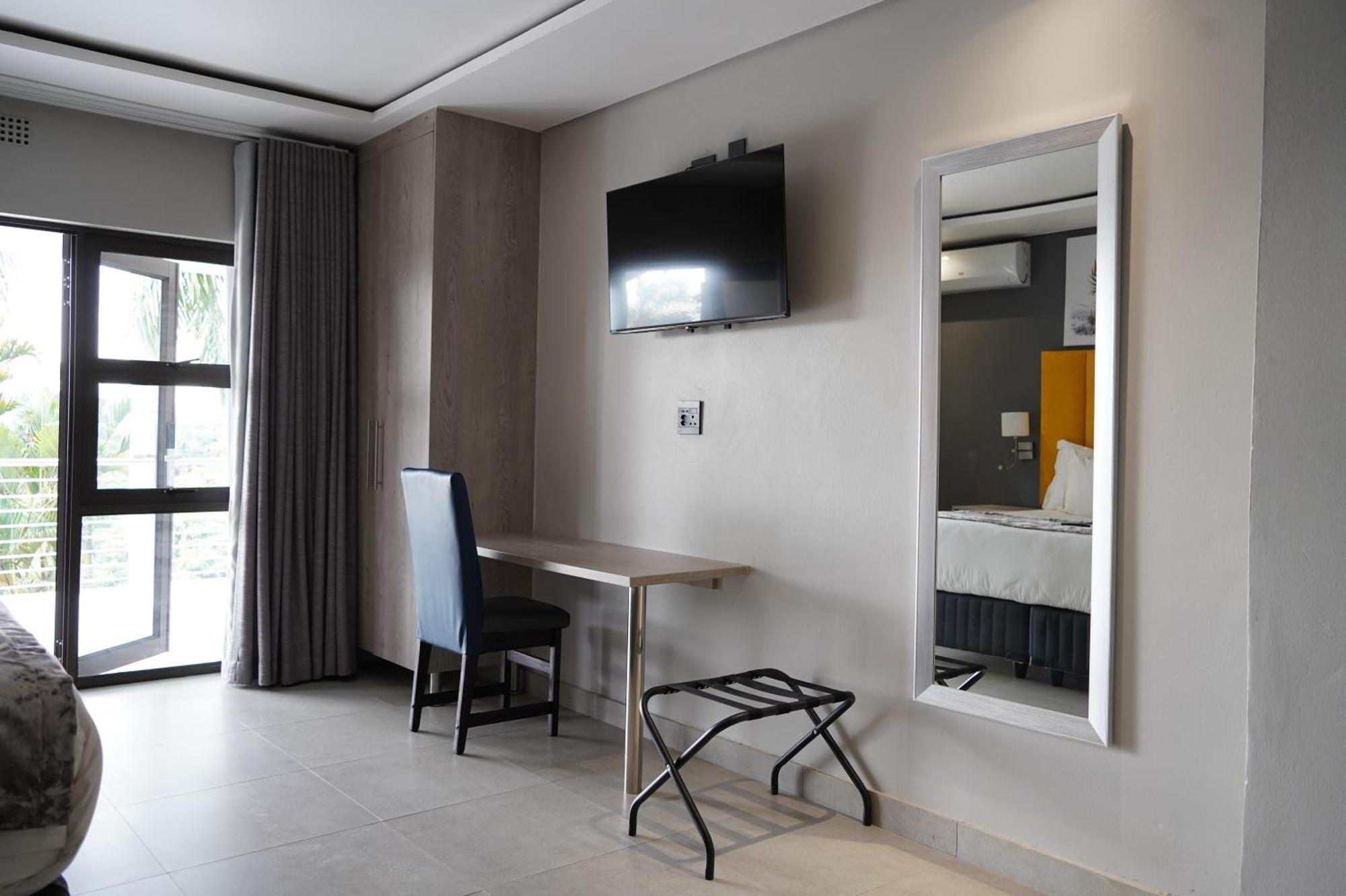 Khayalami Hotel - Mbombela Bagian luar foto